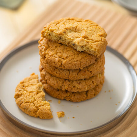 Walnut Cookies (10 pcs) 核桃酥
